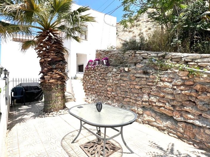 Image No.24-5 Bed House for sale