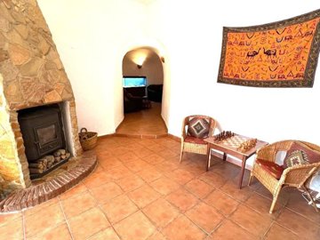 23219-cave-house-for-sale-in-castillejar-8515