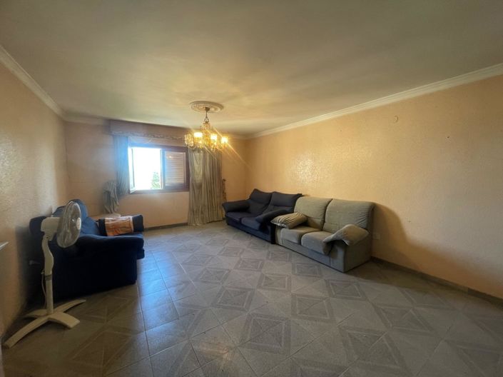 Image No.11-7 Bed Villa for sale