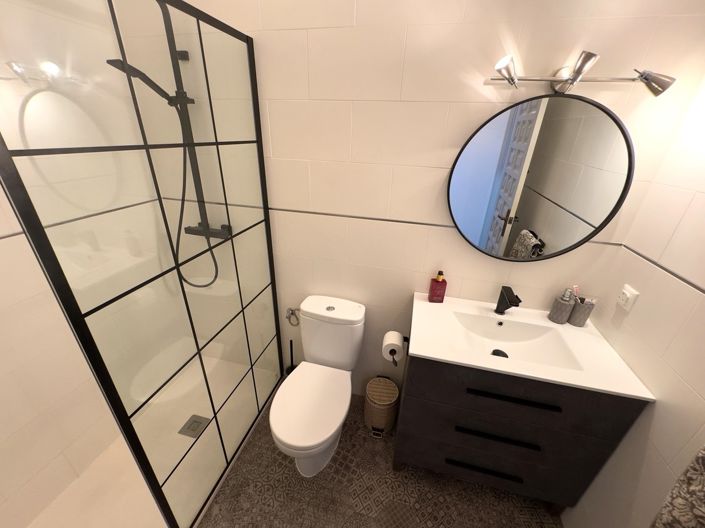 Image No.21-3 Bed Apartment for sale