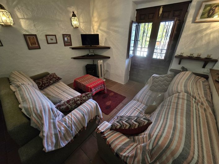 Image No.11-3 Bed Property for sale