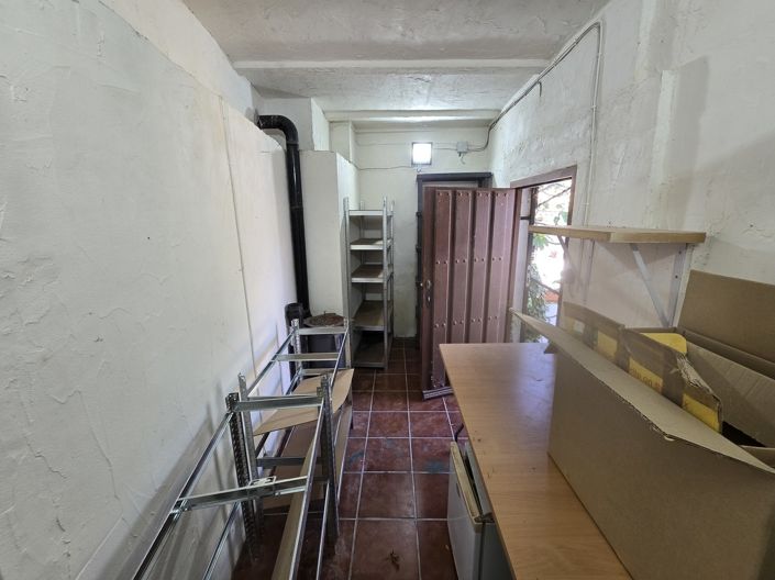 Image No.21-3 Bed Property for sale