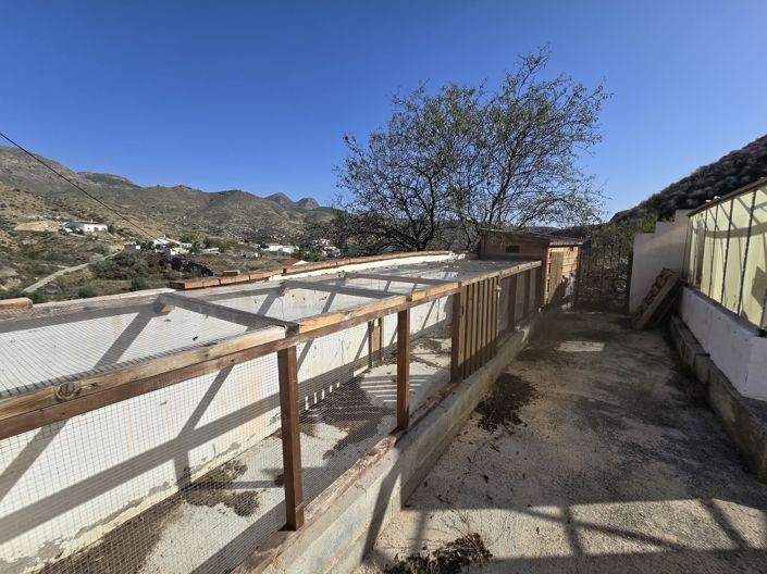 Image No.23-3 Bed Property for sale