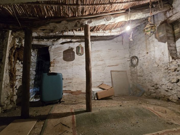 Image No.24-3 Bed Property for sale