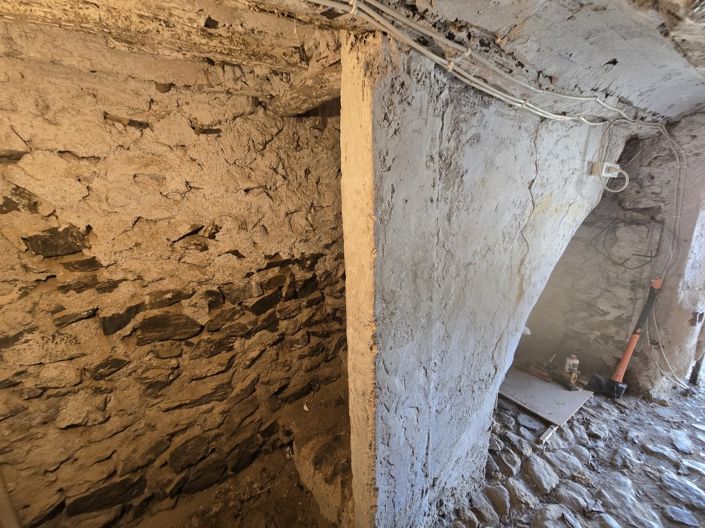 Image No.26-3 Bed Property for sale