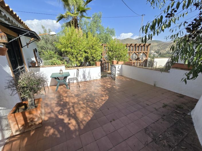 Image No.4-3 Bed Property for sale