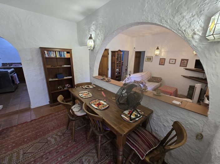 Image No.7-3 Bed Property for sale