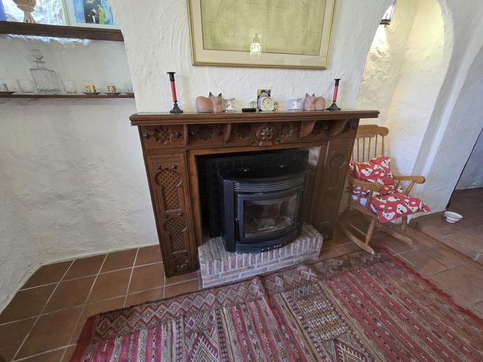 Image No.9-3 Bed Property for sale