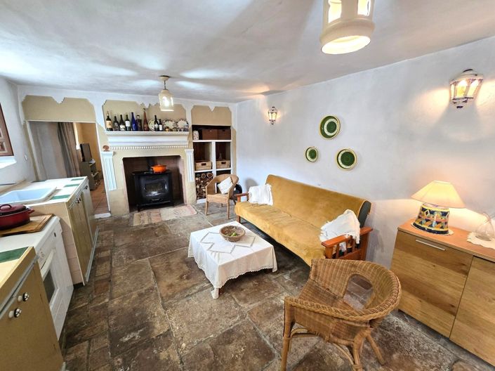 Image No.3-6 Bed Property for sale