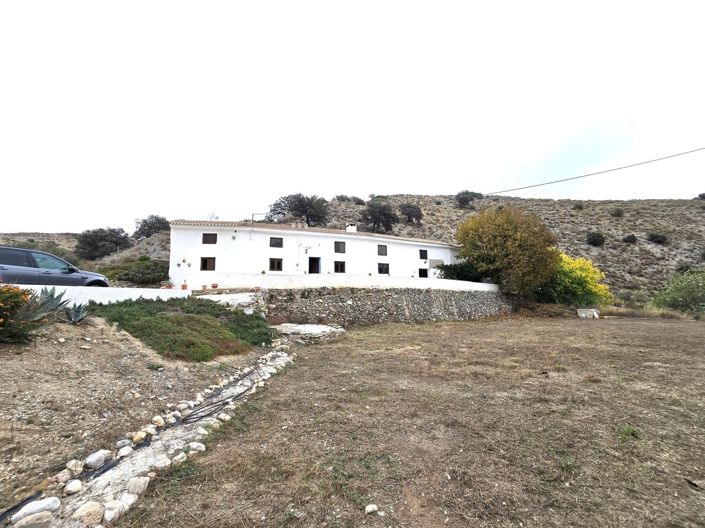 Image No.30-6 Bed Property for sale