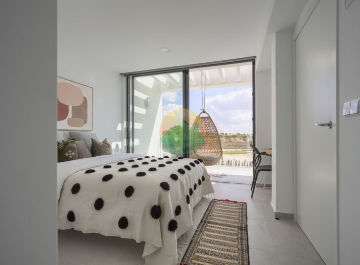 Image No.3-4 Bed Villa for sale