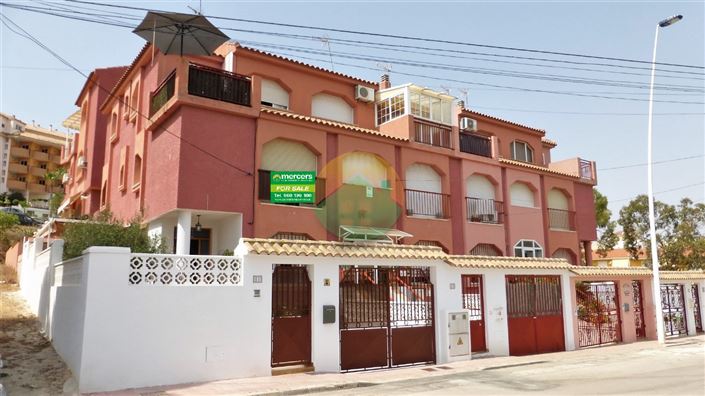 Image No.1-4 Bed Villa for sale
