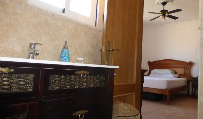 Image No.10-4 Bed Townhouse for sale