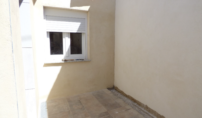 Image No.15-4 Bed Townhouse for sale