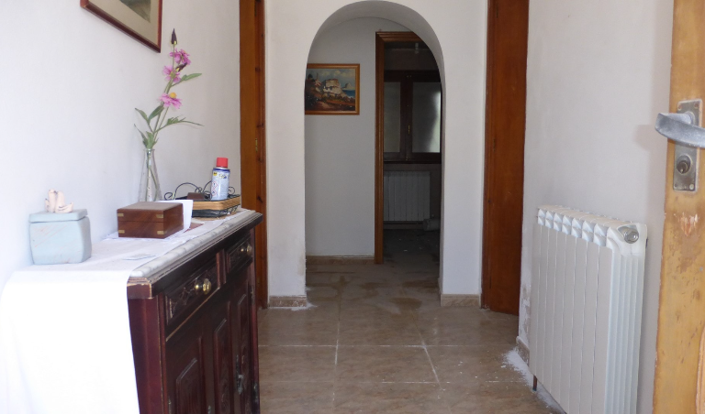 Image No.19-4 Bed Townhouse for sale