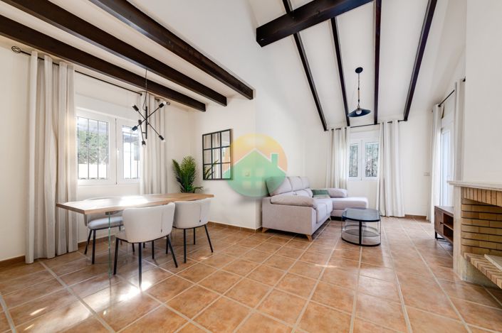 Image No.2-3 Bed Villa for sale