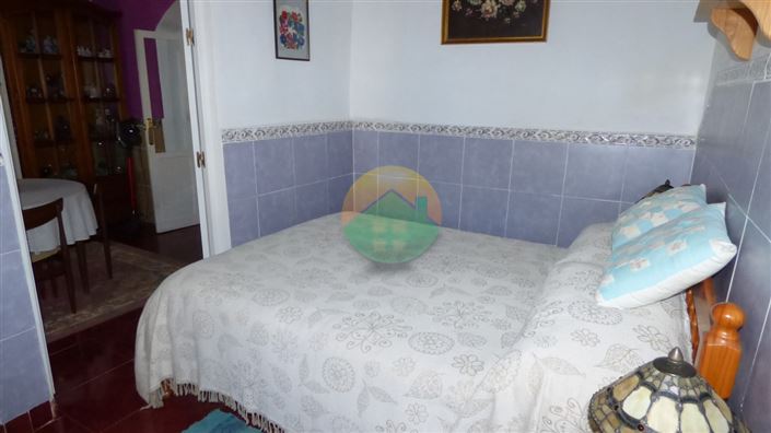 Image No.16-3 Bed House for sale