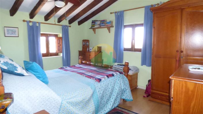 Image No.23-3 Bed House for sale