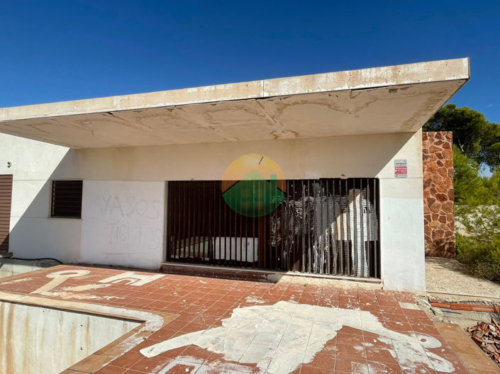 Image No.4-4 Bed House for sale