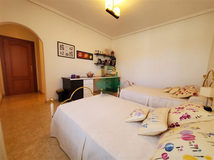 Image No.18-5 Bed Villa for sale