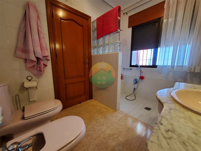 Image No.19-5 Bed Villa for sale