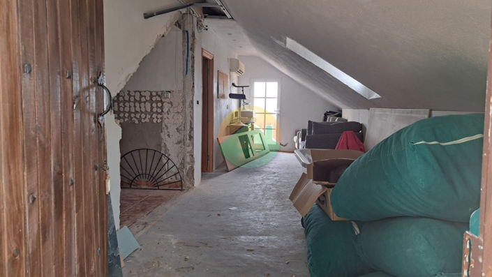 Image No.21-5 Bed House for sale