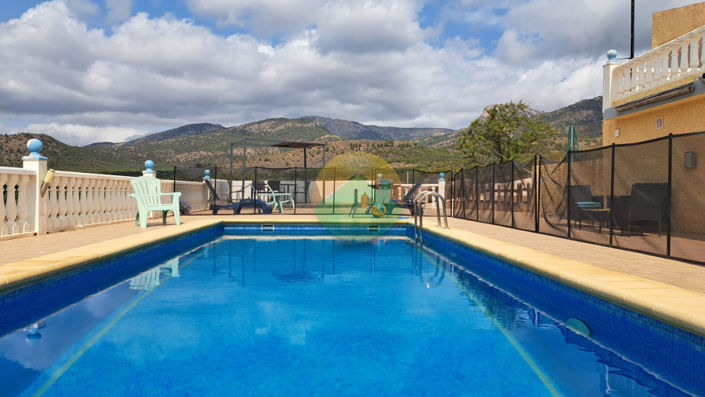 Image No.5-5 Bed House for sale