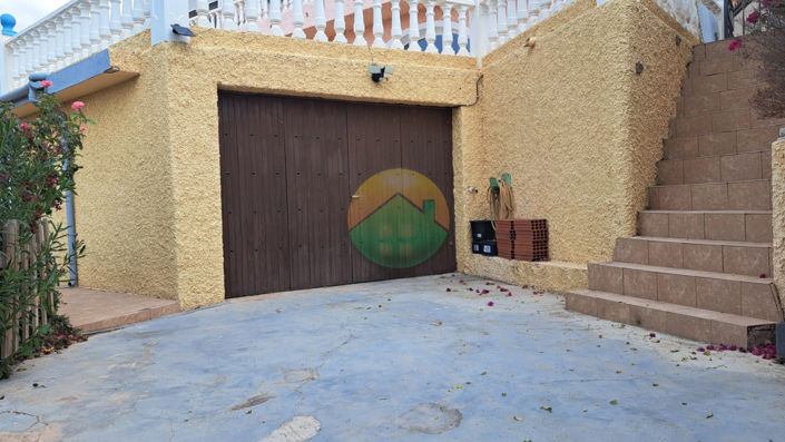 Image No.9-5 Bed House for sale