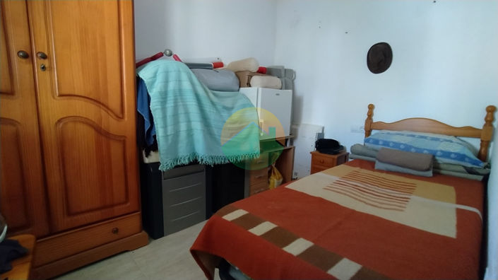 Image No.17-2 Bed Semi-Detached for sale