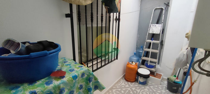 Image No.17-3 Bed House for sale