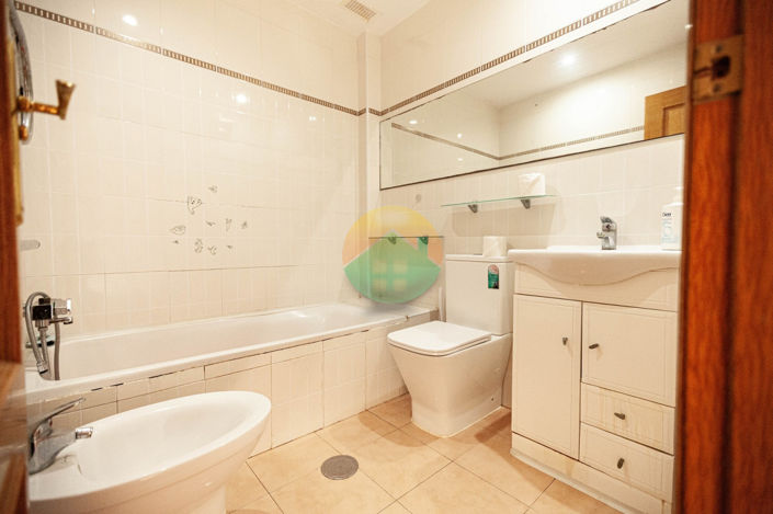 Image No.19-3 Bed Semi-Detached for sale