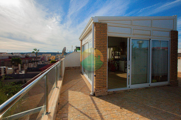 Image No.24-3 Bed Semi-Detached for sale