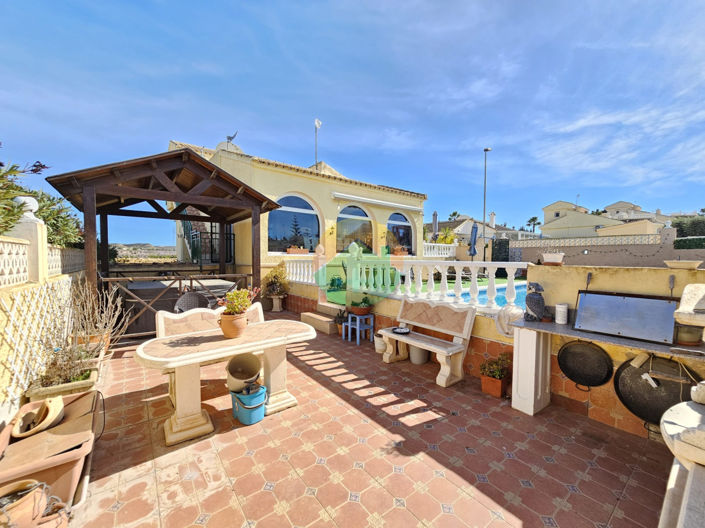 Image No.9-4 Bed Villa for sale