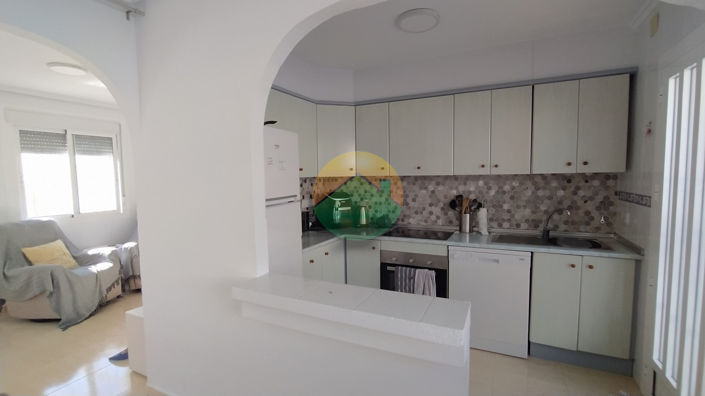 Image No.14-2 Bed Semi-Detached for sale