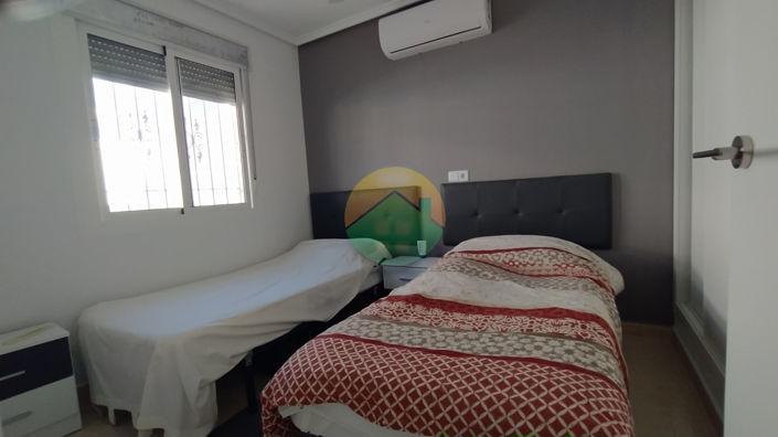 Image No.17-2 Bed Semi-Detached for sale