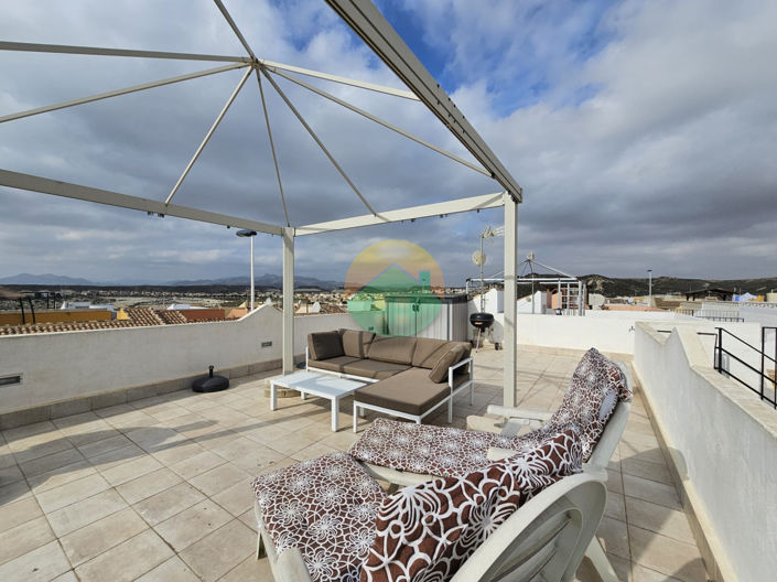 Image No.21-2 Bed Semi-Detached for sale