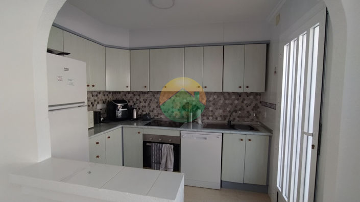 Image No.4-2 Bed Semi-Detached for sale