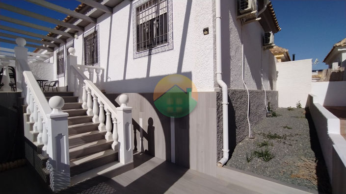 Image No.8-2 Bed Semi-Detached for sale