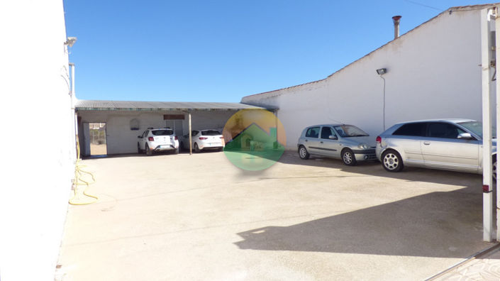 Image No.11-4 Bed House for sale