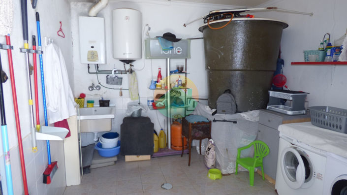 Image No.19-4 Bed House for sale