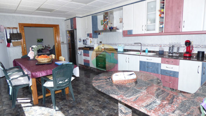 Image No.23-4 Bed House for sale