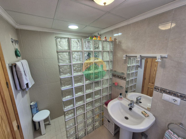 Image No.25-4 Bed Villa for sale