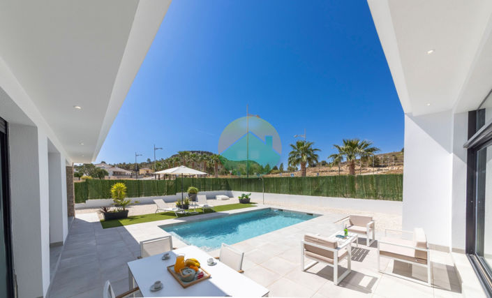 Image No.4-3 Bed Villa for sale