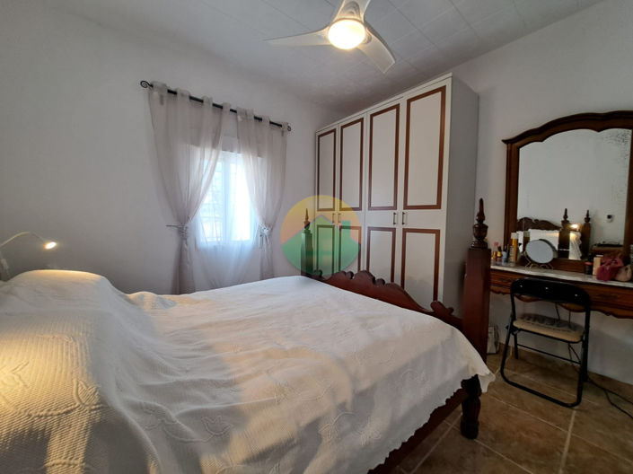 Image No.15-4 Bed House for sale