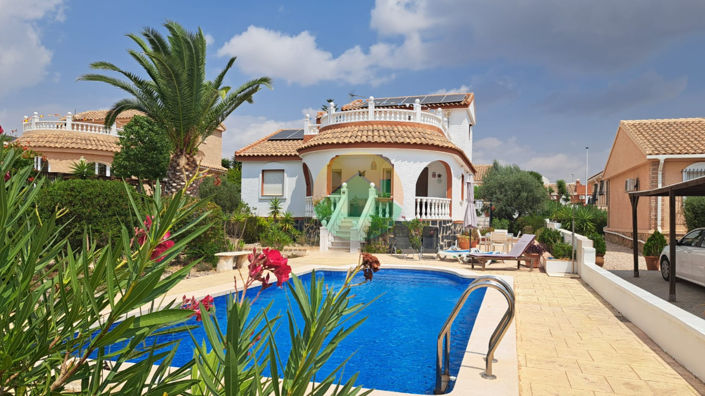 Image No.1-3 Bed Villa for sale