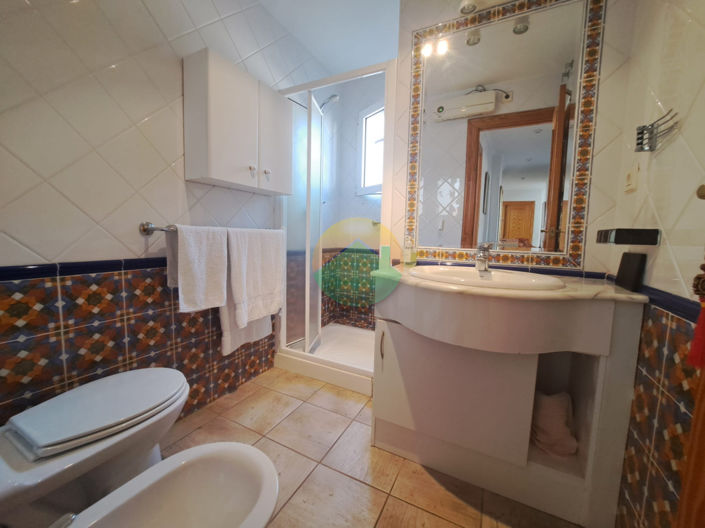 Image No.24-3 Bed Apartment for sale