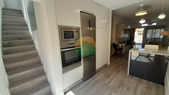 Image No.17-3 Bed House for sale