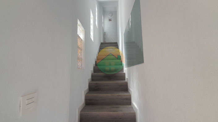 Image No.18-3 Bed House for sale