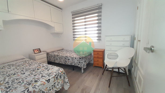 Image No.21-3 Bed House for sale