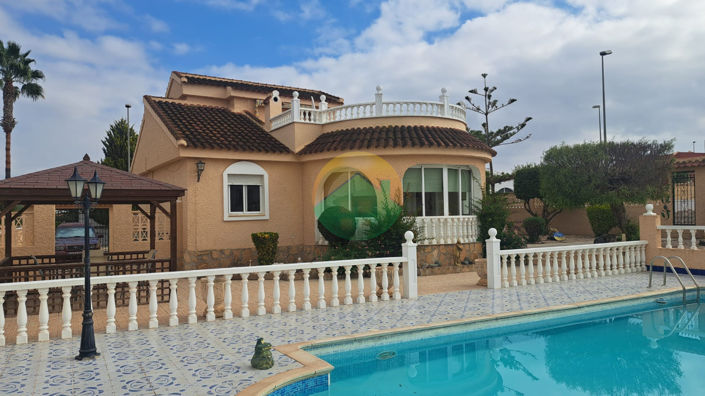 Image No.1-3 Bed Villa for sale